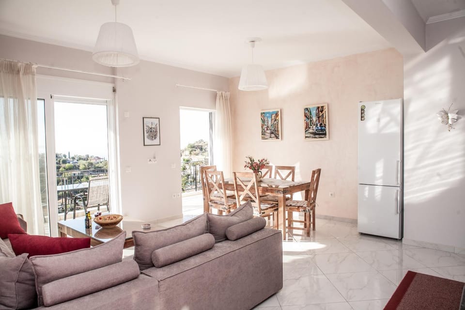 Plagia's Sunset Apartments Apartment in Lefkada, Lefkada Municipality, Greece