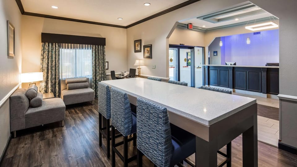 Lobby or reception, On site