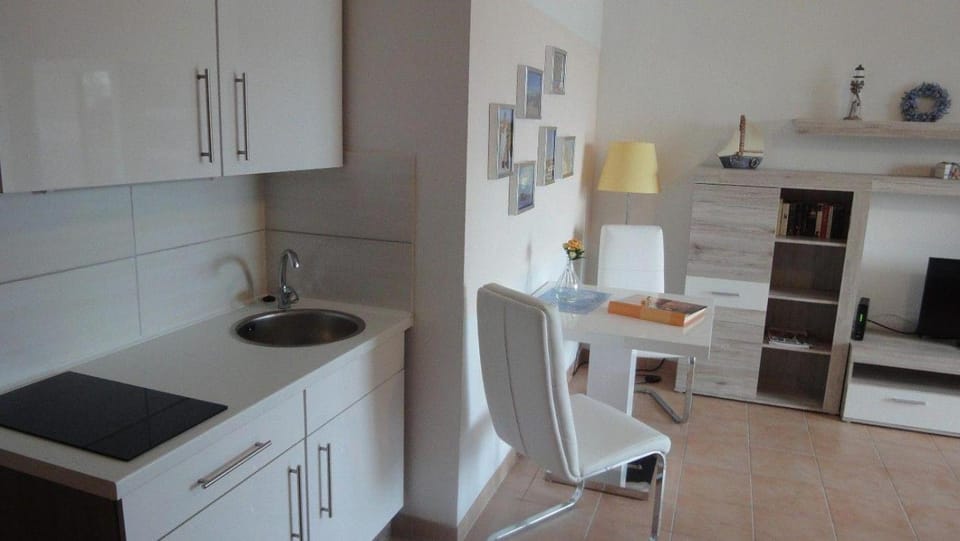 FEWO-fuer-2-Pers-Hafenblick-2-Ueckermuende-Stettiner-Haff-Ostsee-direkt-Yachthafen Apartment in Mecklenburg-Vorpommern, Germany