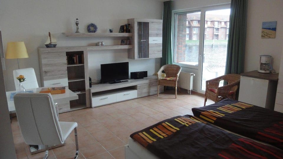 FEWO-fuer-2-Pers-Hafenblick-2-Ueckermuende-Stettiner-Haff-Ostsee-direkt-Yachthafen Apartment in Mecklenburg-Vorpommern, Germany
