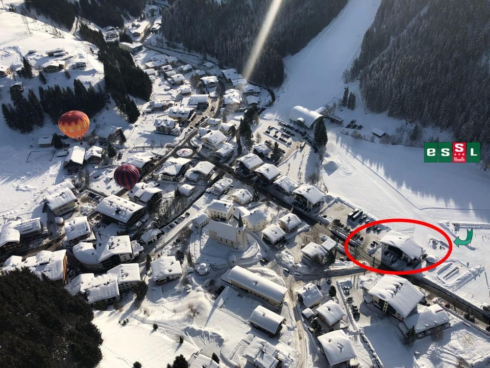 Neighbourhood, Bird's eye view, Winter