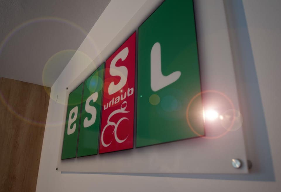 Logo/Certificate/Sign