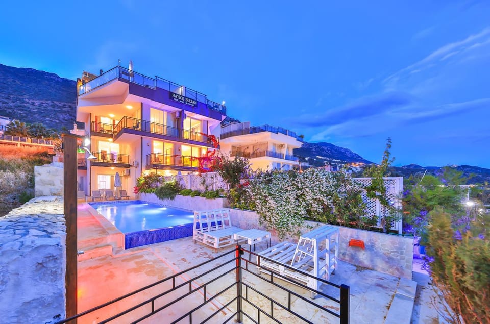 Pool view, Swimming pool