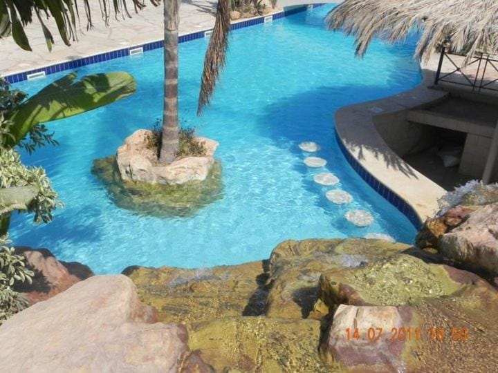 Property building, Swimming pool