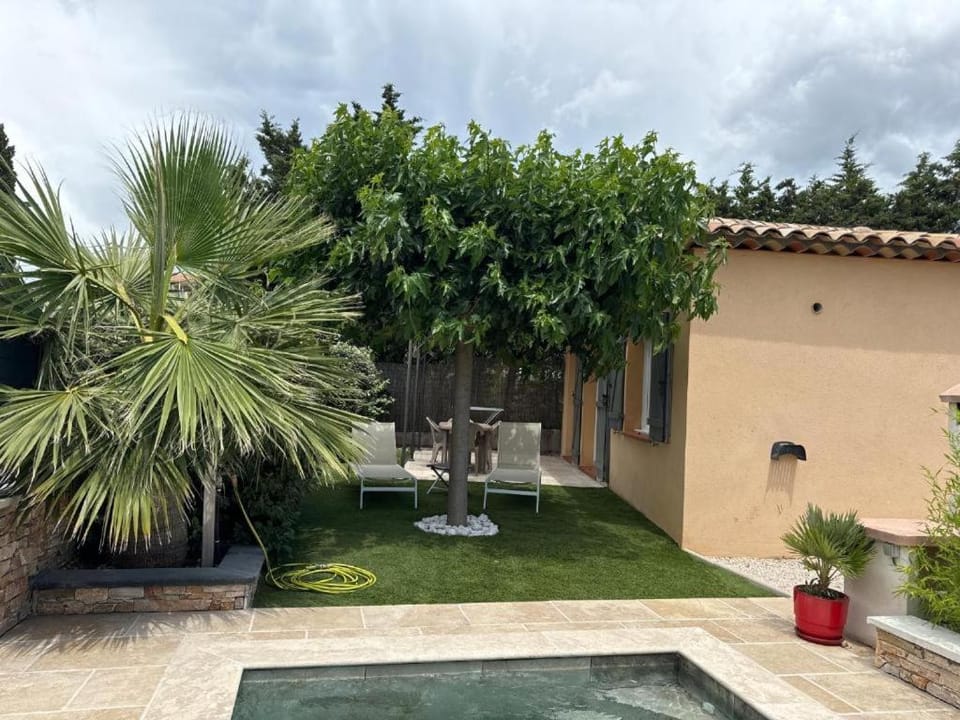 Villa, Maison Indépendante, avec Piscine Privative House in Roquebrune-sur-Argens