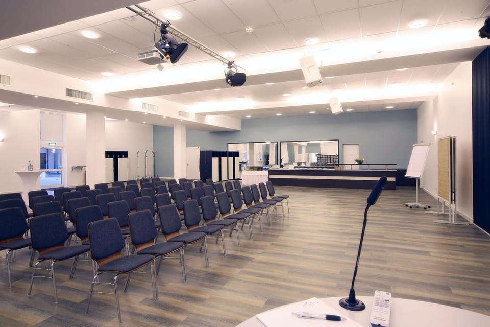 Meeting/conference room
