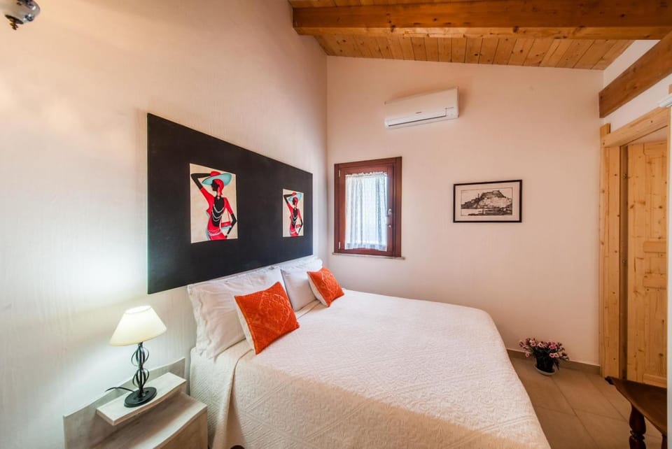 La Casa di Mannazzotta 2 Bed and Breakfast in Castelsardo