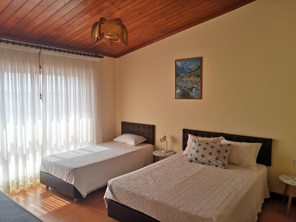 ''O Veleiro'' Rest. Resid. Bed and Breakfast in Aveiro District, Portugal