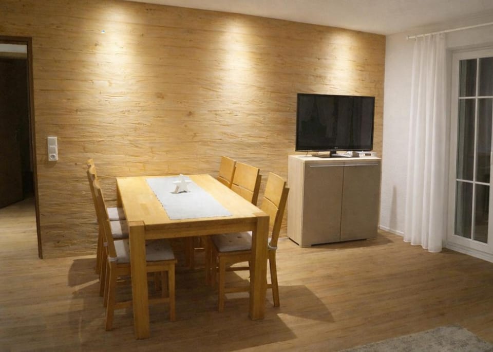 Living room, Dining area, Guests, Guests