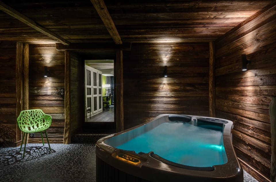 Hot Tub