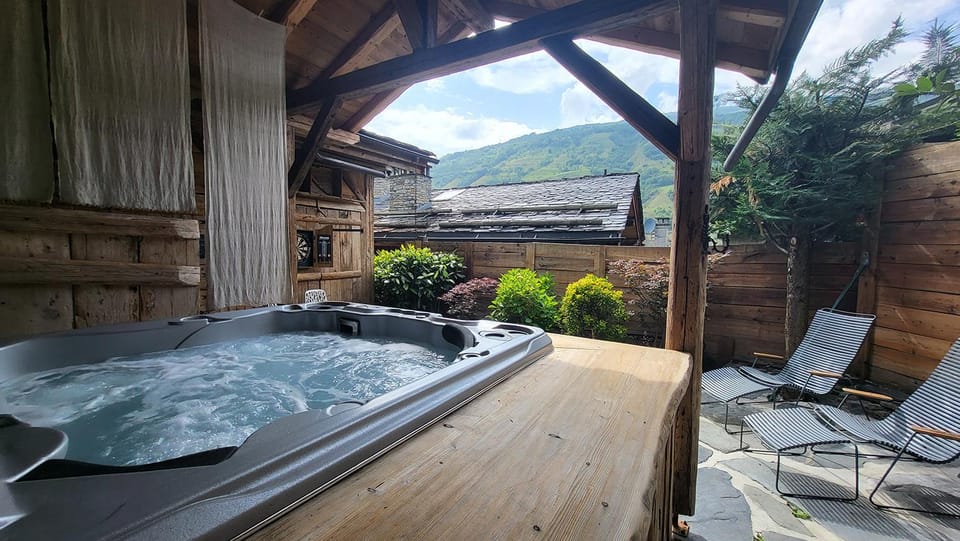 Hot Tub