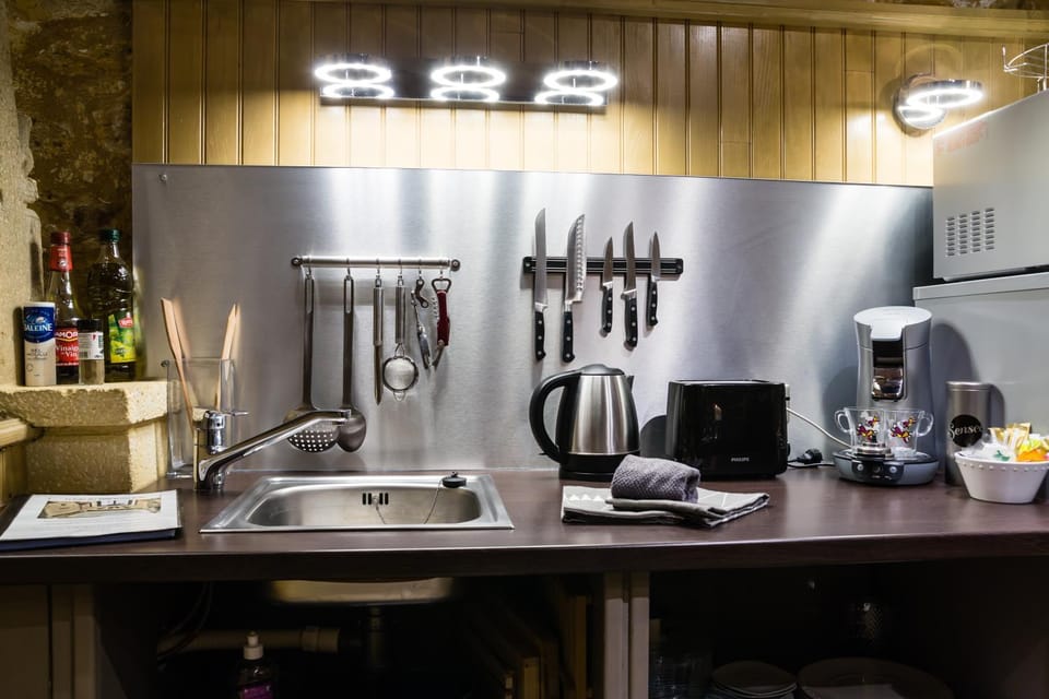 Coffee/tea facilities, Kitchen or kitchenette
