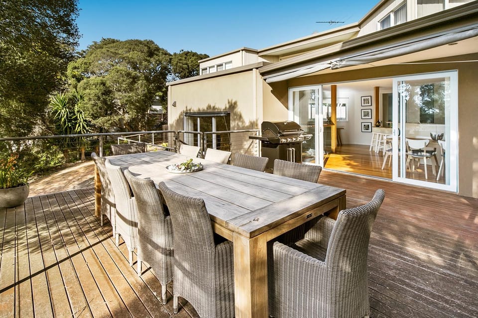 Patio, BBQ facilities