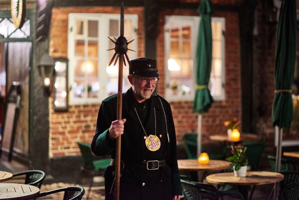 Neighbourhood, Shopping Area, Entertainment