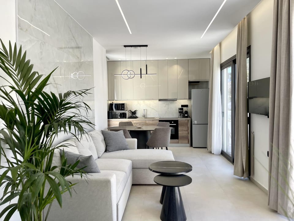 Living room, Photo of the whole room