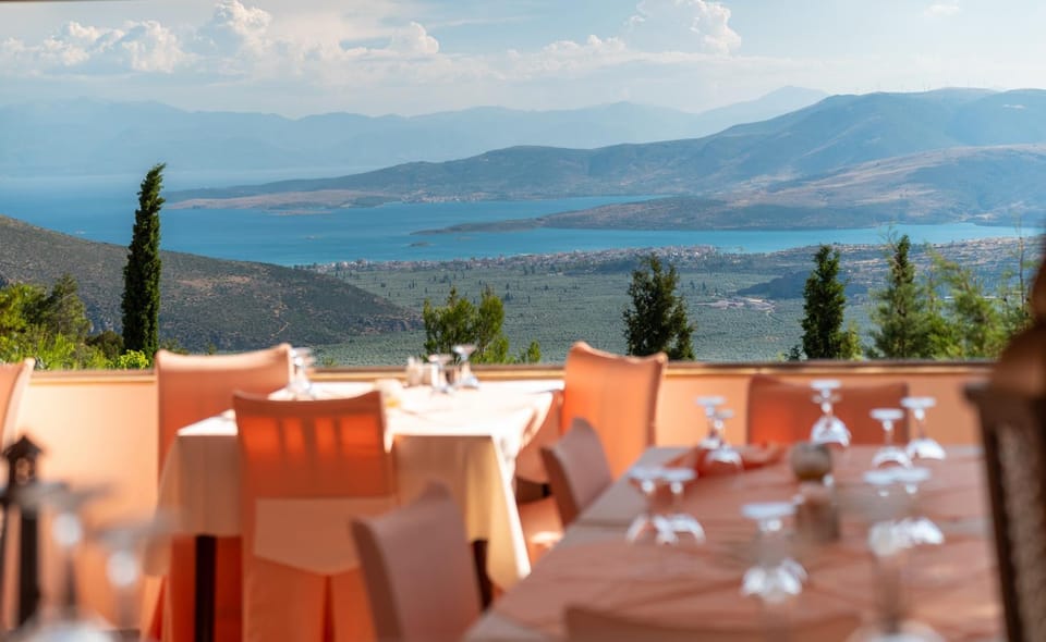 Restaurant/places to eat, Day, Natural landscape, Dining area, Sea view, Breakfast, Sunset