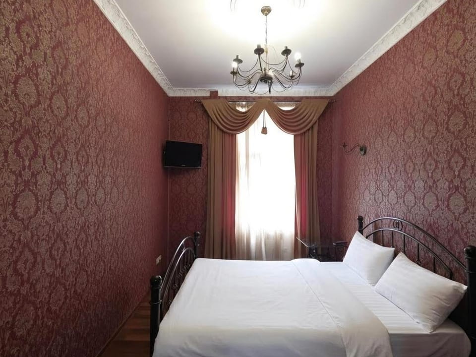Classic apartment in Deribasovskay Apartment in Odessa
