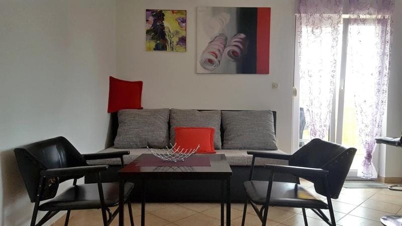 Living room, Seating area
