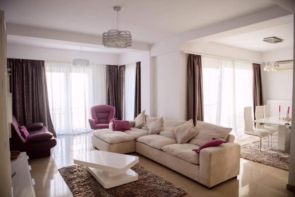 Sadara Sea Breeze Apartment in Constanța County