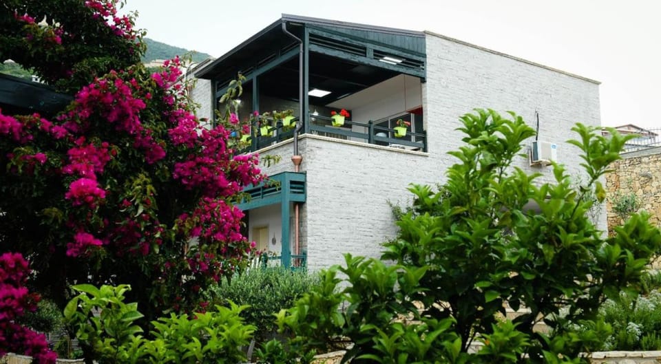 Vila Rina at Aquamarine Residence Apartment in Vlorë