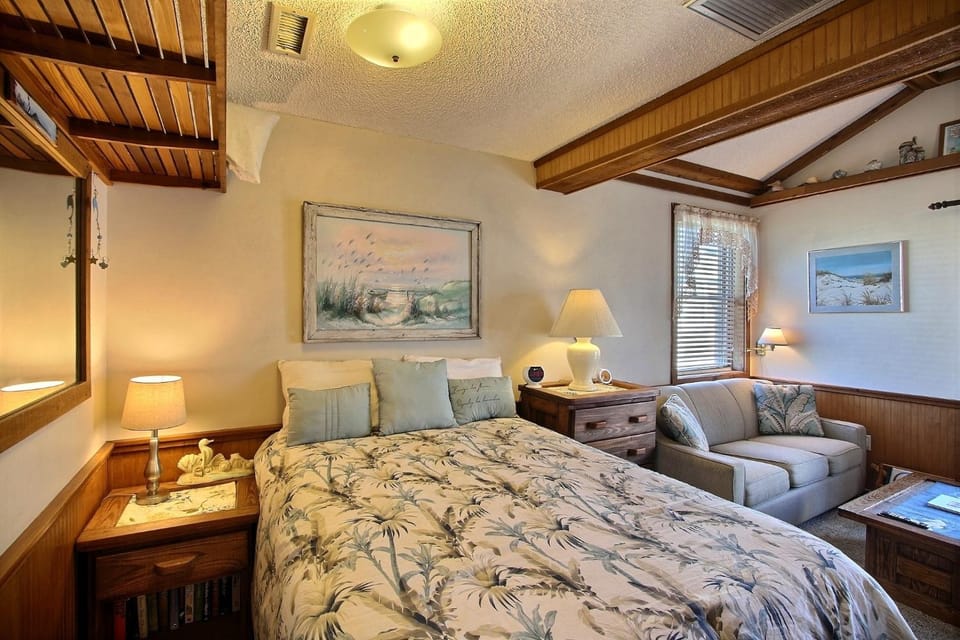 NC 12 56821-21 Condo Apartment in Hatteras Island
