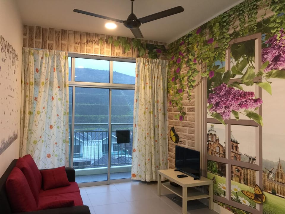 Photo of the whole room, Decorative detail, Family