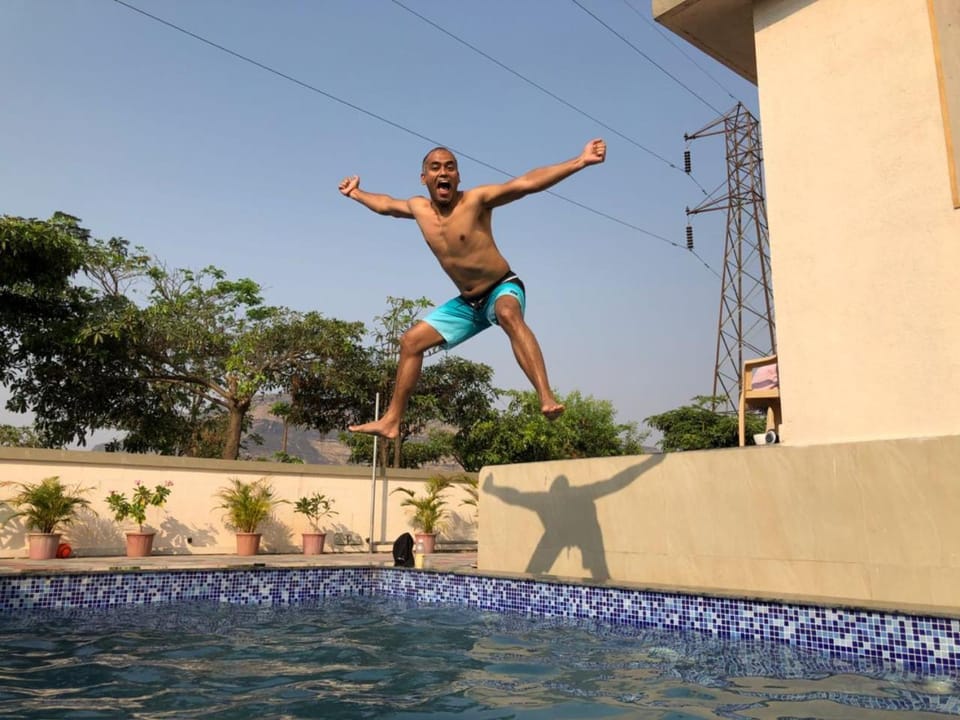 Swimming pool