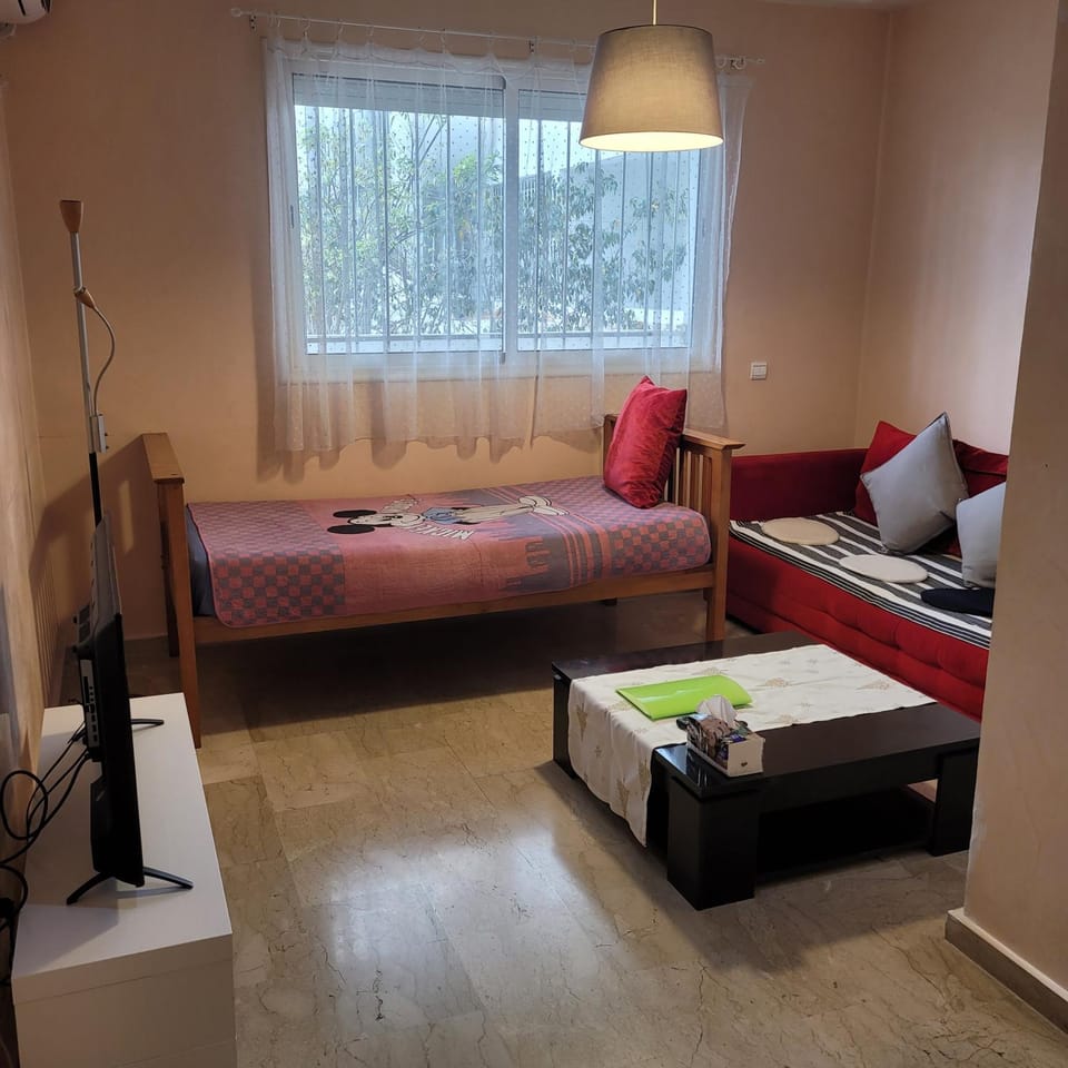 Property building, View (from property/room), Living room, Garden view