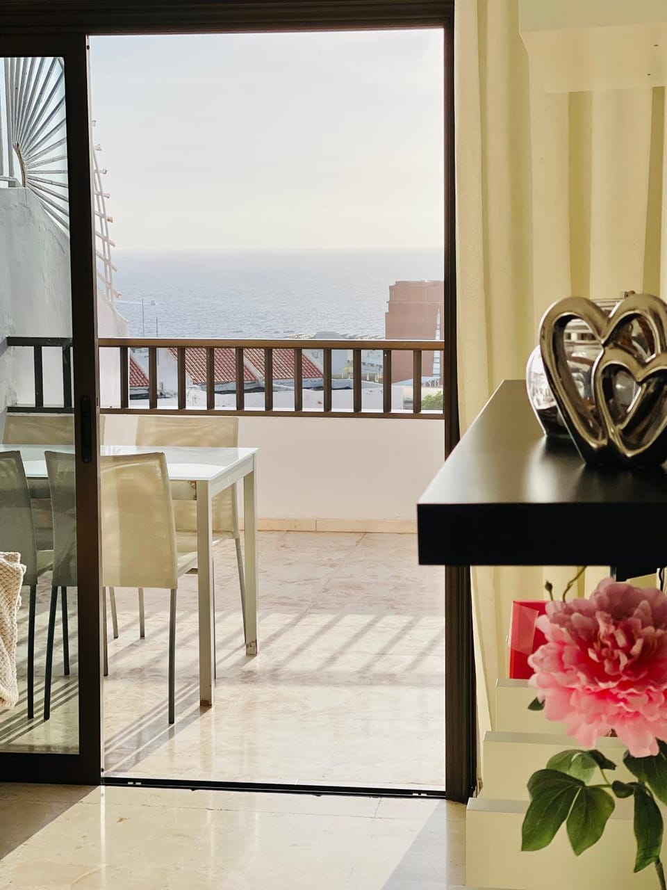 View (from property/room), Balcony/Terrace, Decorative detail