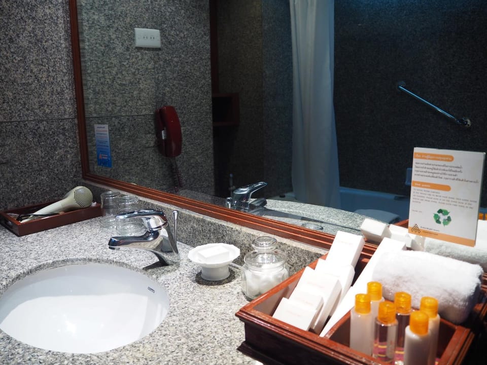 Charoen Thani Hotel, Khon Kaen Hotel in Laos