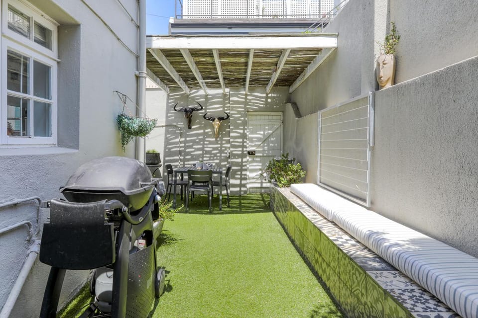 Day, Garden