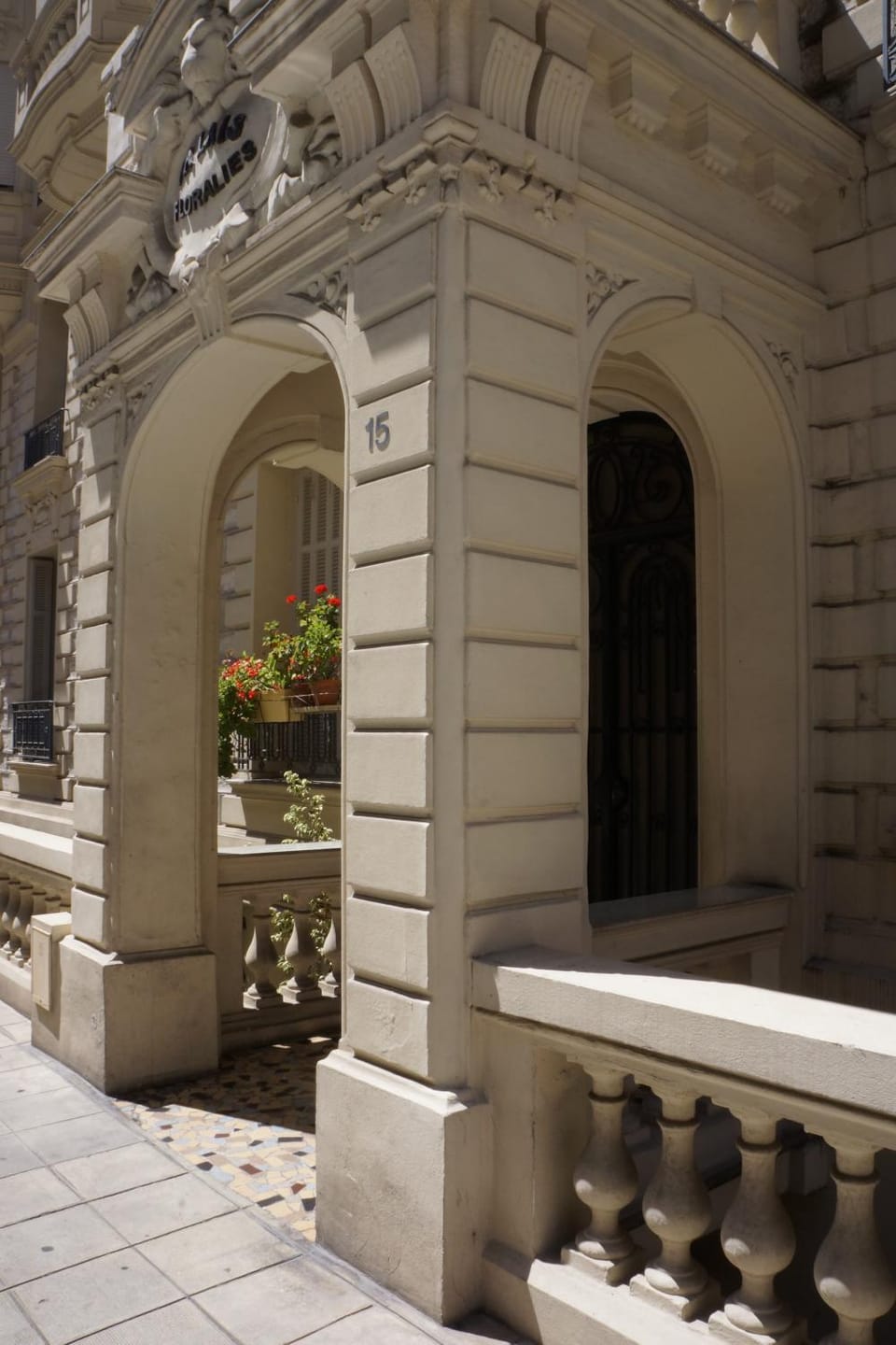 Facade/entrance