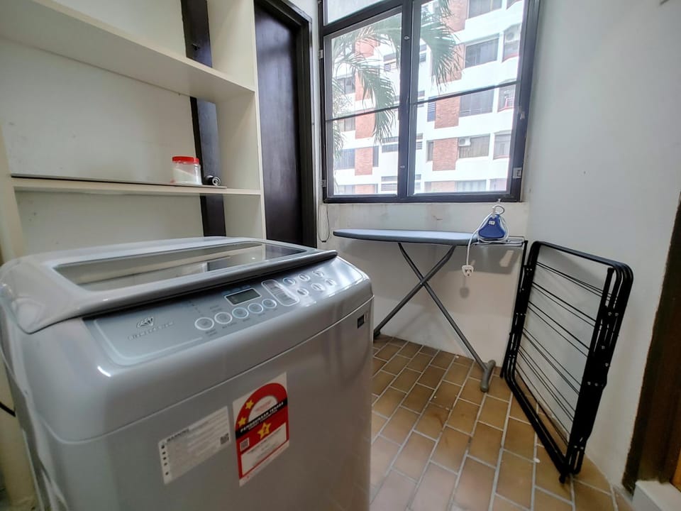 GurneyVille Apartment in George Town