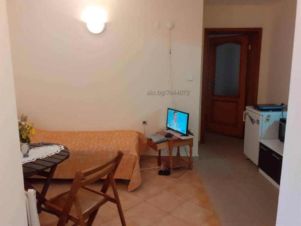 Private Studio Intsaraki - Sveti Vlas Apartment in Burgas Province