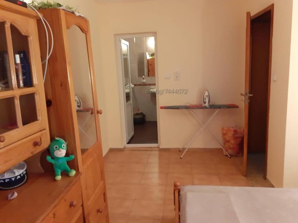 Private Studio Intsaraki - Sveti Vlas Apartment in Burgas Province