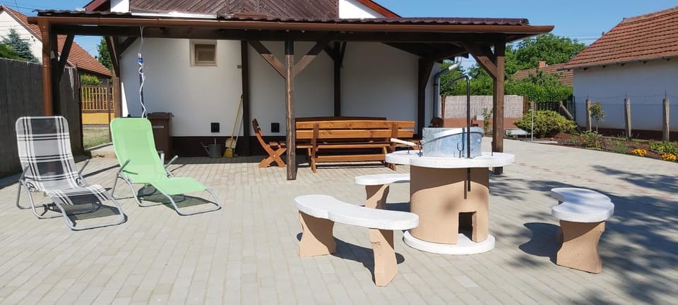 BBQ facilities, Balcony/Terrace