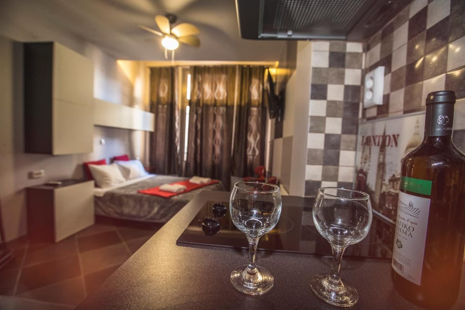 Trendy Living in Monastiraki Apartment in Athens