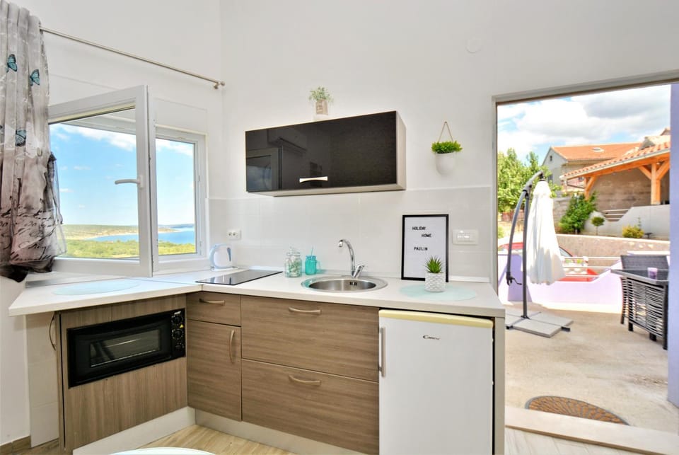 Holiday Home Paulin House in Šibenik-Knin County, Croatia
