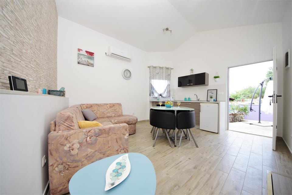 Holiday Home Paulin House in Šibenik-Knin County, Croatia