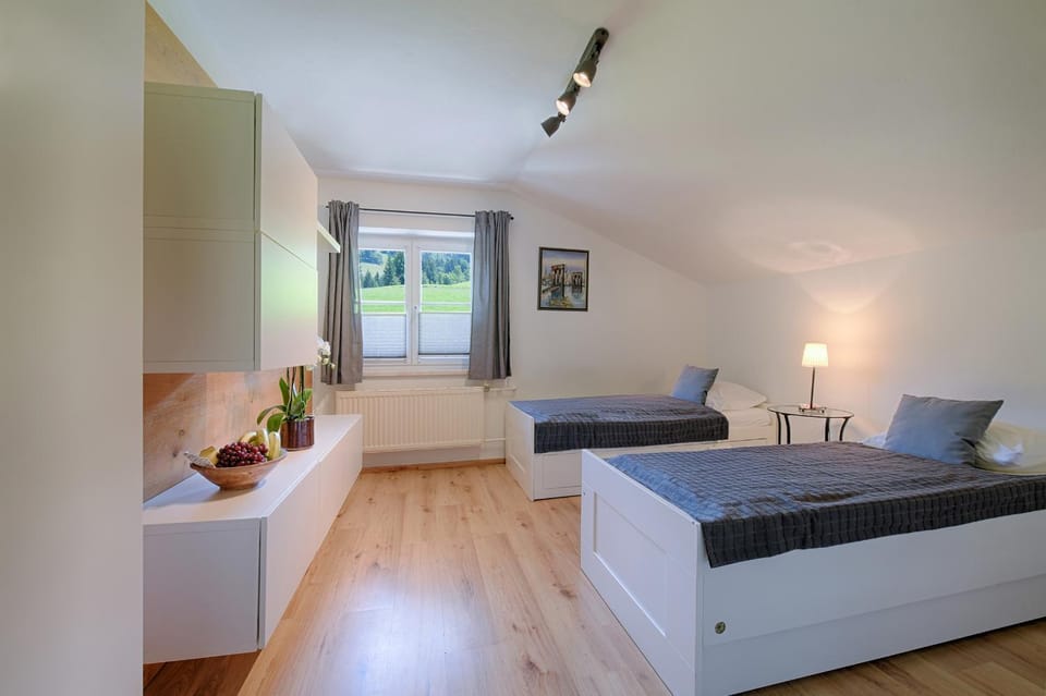 Bed, Photo of the whole room