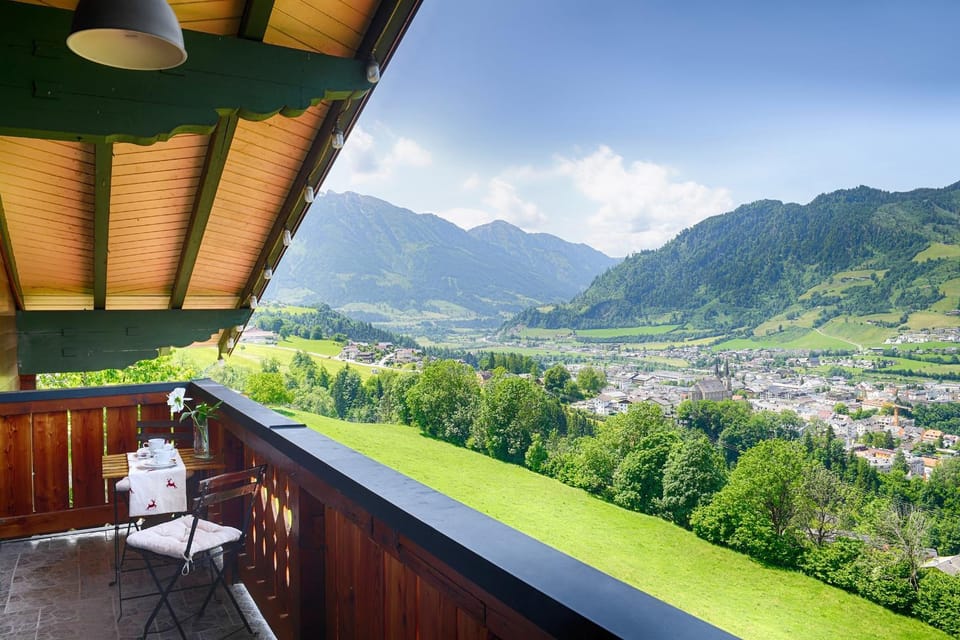 Nearby landmark, Natural landscape, Balcony/Terrace, Mountain view