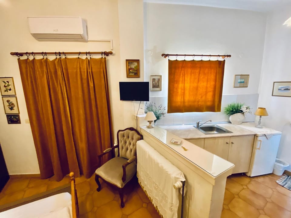 Eleutheria Rooms Apartment in Peloponnese, Western Greece and the Ionian