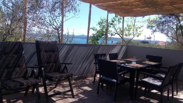 Apartmani Zdenka Savar-Maslina Apartment in Zadar County