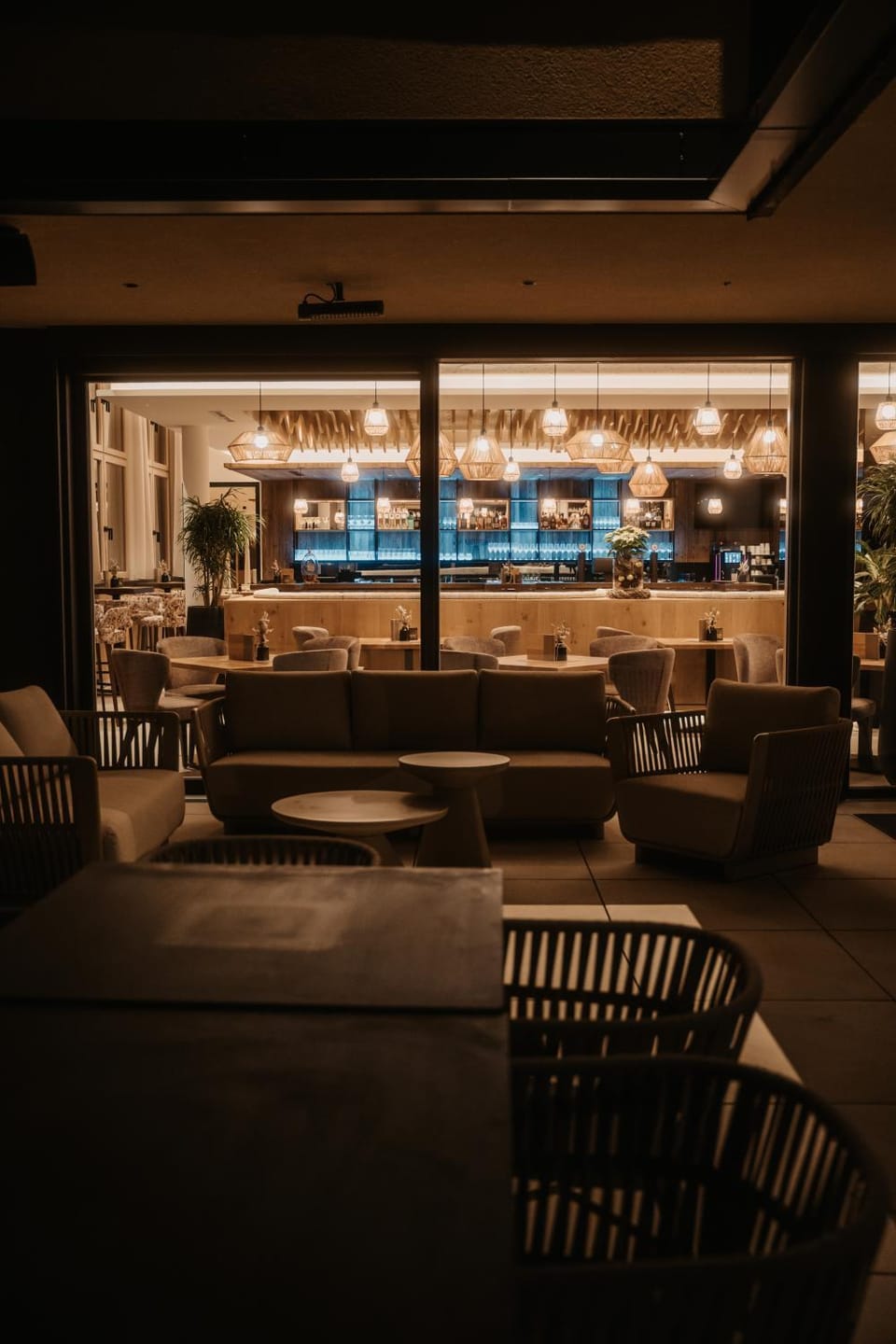 Restaurant/places to eat, Lounge or bar