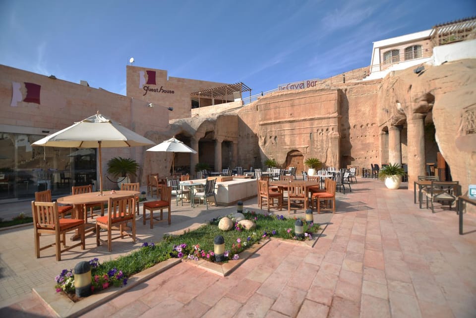 Patio, Restaurant/places to eat, Neighbourhood, View (from property/room), Balcony/Terrace