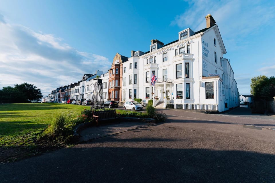 Property building, Day, Street view