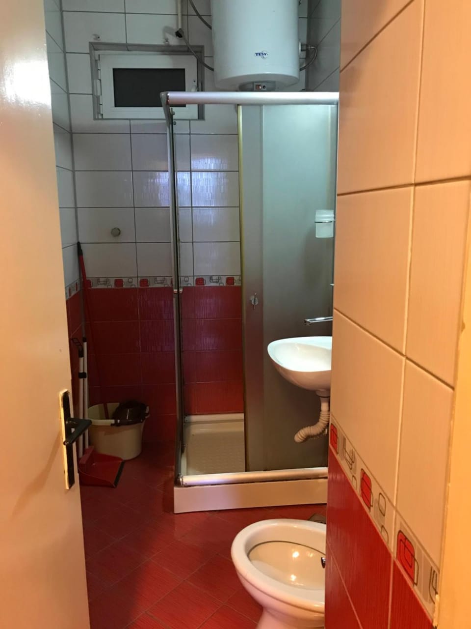 Shower, Toilet, Bathroom