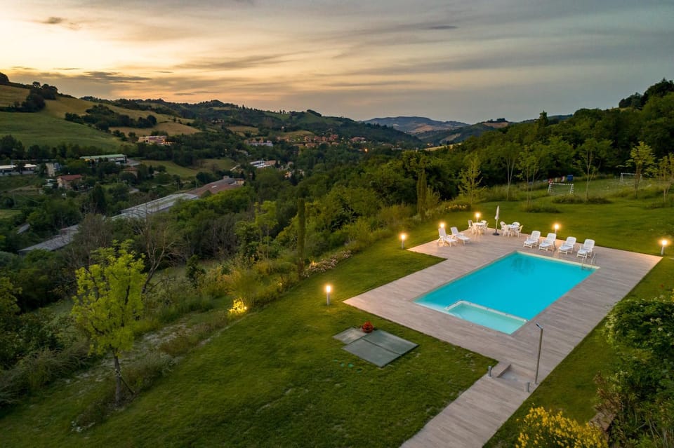 Bird's eye view, Swimming pool