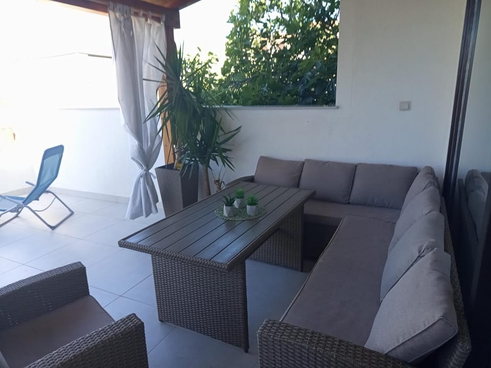 Nada Sea View City Centre Apartment in Šibenik
