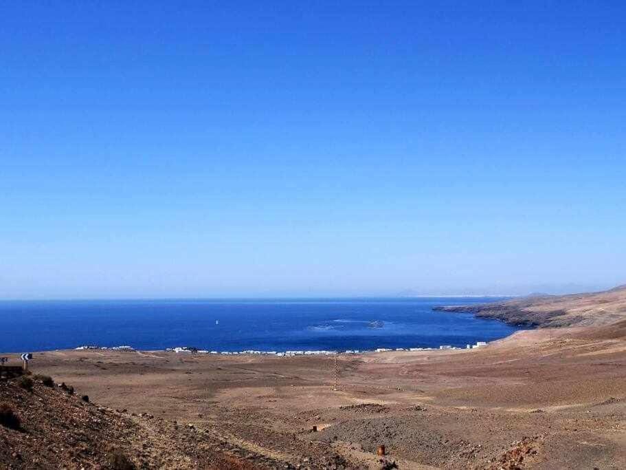 Casa Descanso con Jacuzzi en Playa Quemada House in Isla de Lanzarote